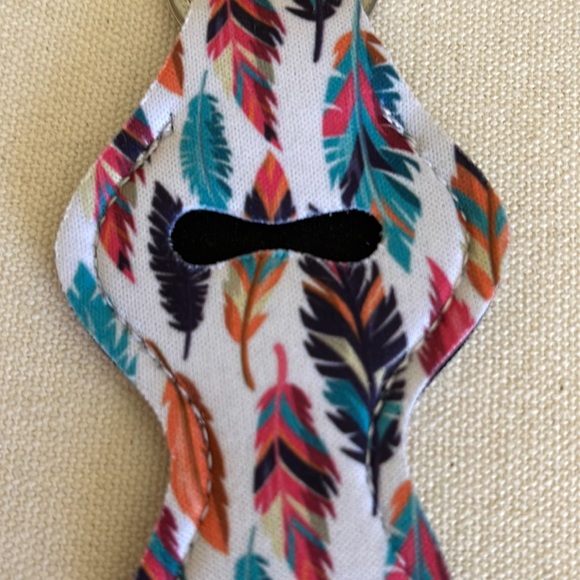 Handmade Indian Feather Print Key Chain With Secret Compartment - Picture 2 of 3